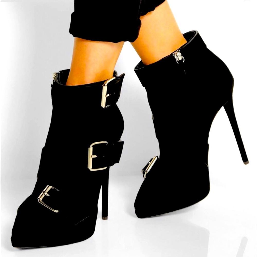 Authentic Giuseppe Zanotti ankle boots like new